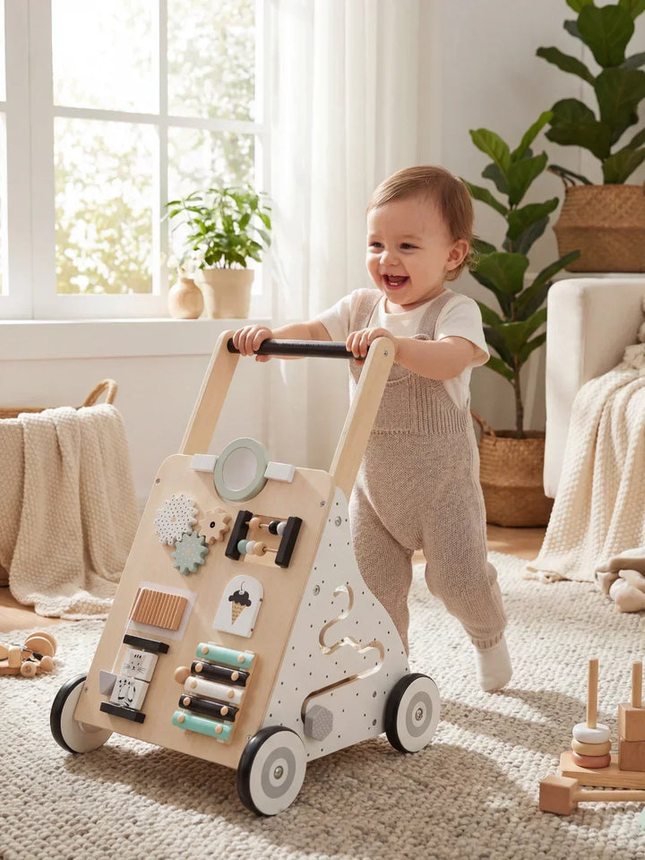 Andador de madera escandinavo para bebés, soporte estable para sus primeros pasos y desarrollo motriz.