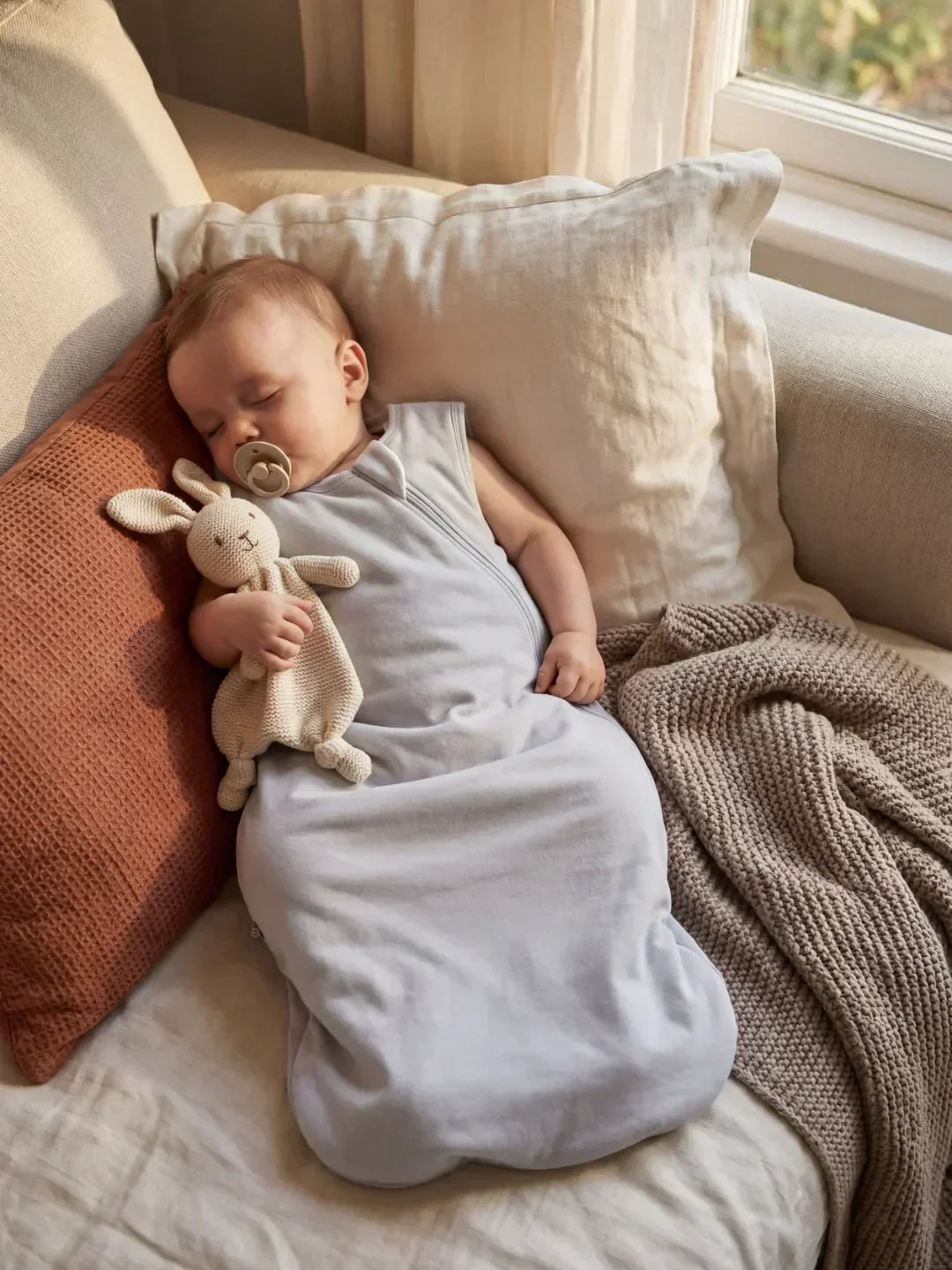 Saco de dormir suave de bambú 1.0 TOG para bebé. Ideal para sueño seguro y regulación térmica.