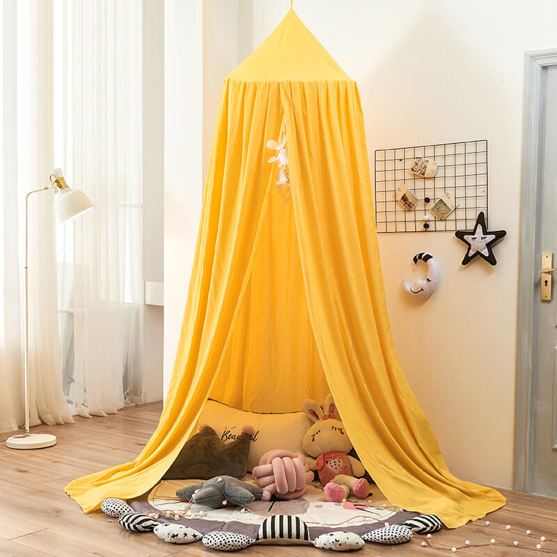 Dosel opaco de privacidad para cama de niños, fomenta la tranquilidad y el desarrollo imaginativo.