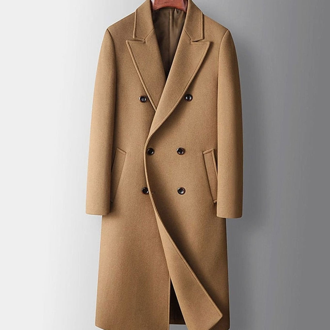 Abrigo de lana cruzado para hombre, diseño elegante con solapas de pico y doble botonadura. Ideal para invierno.
