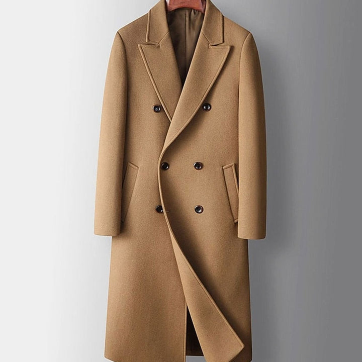 Abrigo de lana cruzado para hombre, diseño elegante con solapas de pico y doble botonadura. Ideal para invierno.
