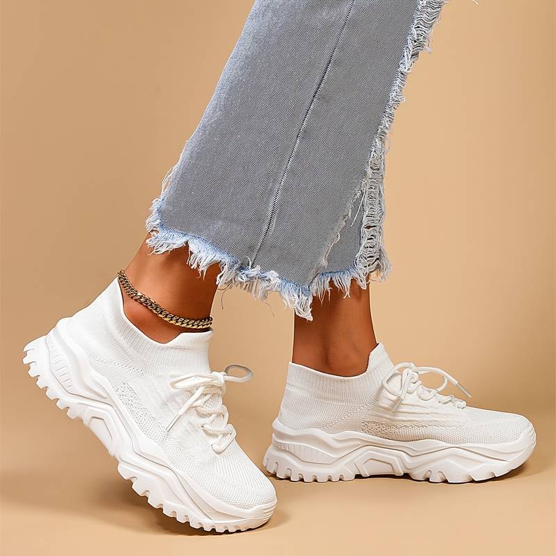 Zapatillas ortopédicas de moda femenina, diseño moderno para verano, ofrecen soporte y confort para pies sanos.