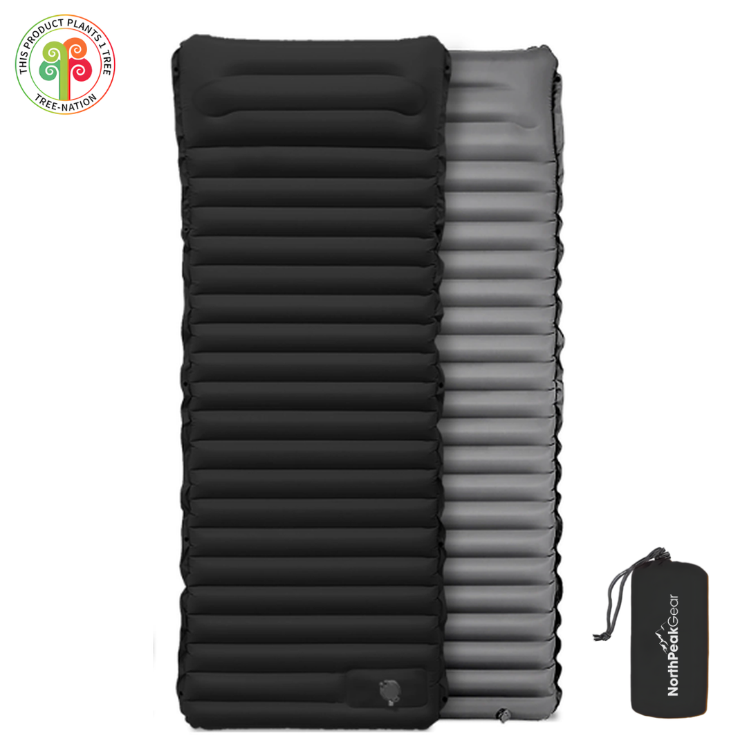 Aventura al aire libre: colchoneta ultraligera e inflable para camping. Bomba de pie integrada para inflado rápido.