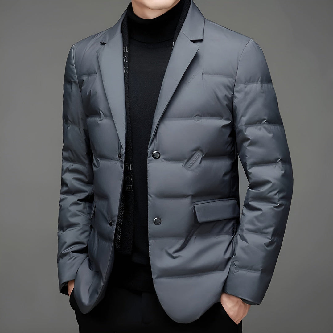 Blazer acolchado casual para hombre, estilo urbano versátil, elegante y cómodo.