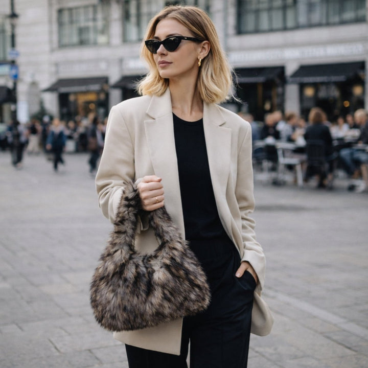 Bolso de hombro mujer de gran capacidad, piel sintética elegante y vegana. Accesorio de lujo para uso diario.
