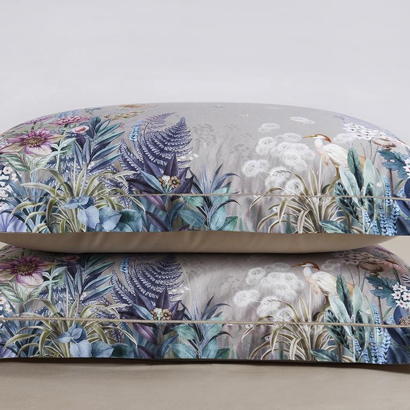 Juego de cama Queen botánico de algodón egipcio 600 hilos. Estampado floral para un dormitorio de lujo.