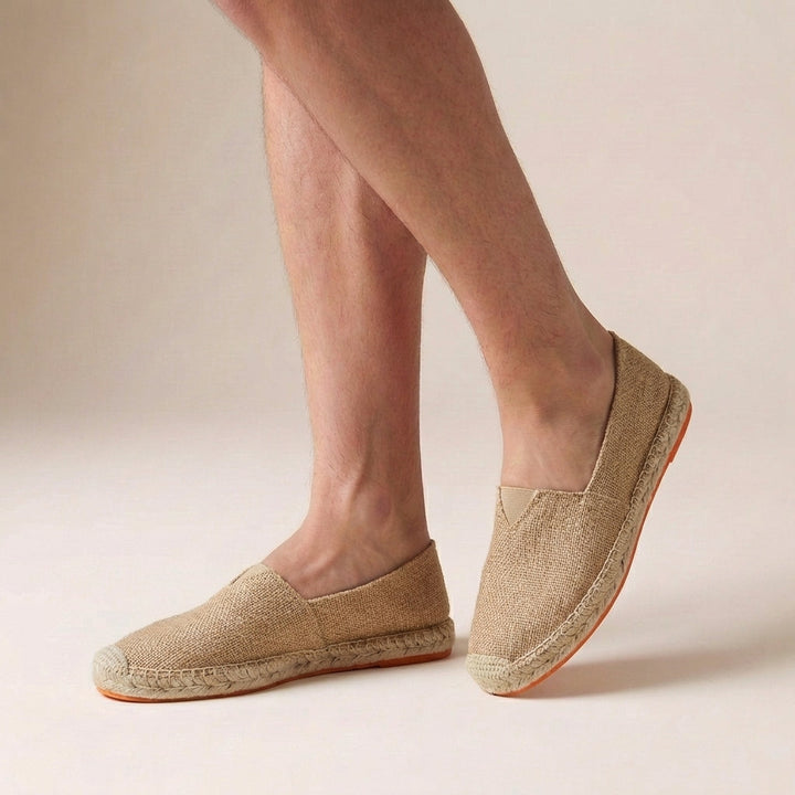 Calzado de mujer: alpargatas ortopédicas frescas y transpirables, ideales para largas caminatas de verano.