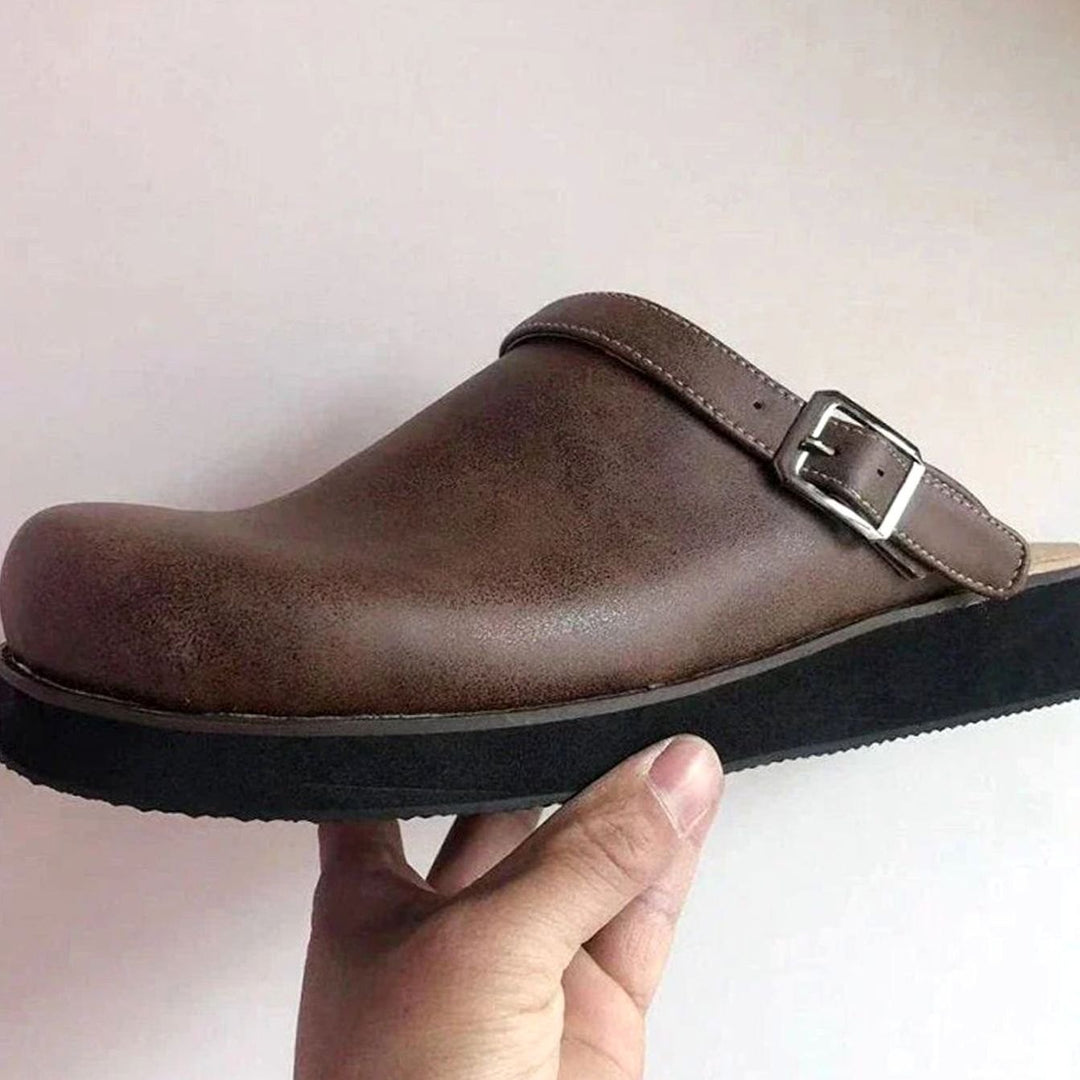 Zuecos de hombre cómodos y ortopédicos, con hebilla para un ajuste perfecto, ideales para el día a día.