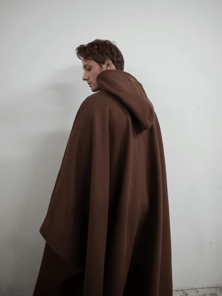 Hoodie oversized con peso para mujer, un abrazo de confort y tranquilidad.