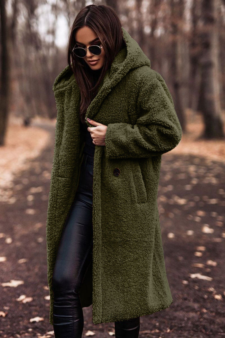 Abrigo ligero de mujer, perfecto para looks casuales y formales. Chaqueta moderna y cómoda.