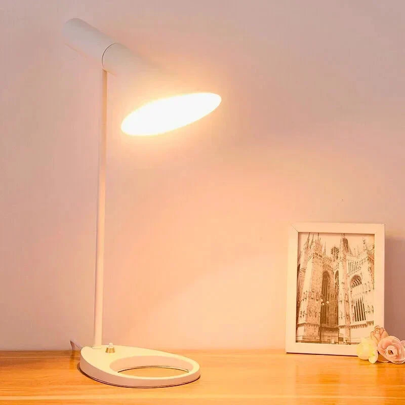 Iluminación LED moderna para oficina en casa, diseño minimalista y versátil para escritorio o pared.