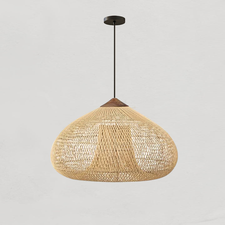 Iluminación interior bohemia con lámpara colgante artesanal, estilo arpa.