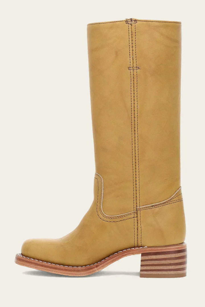 Botas de tacón para mujer, cuero flexible, ideales para lograr un look sofisticado y versátil.