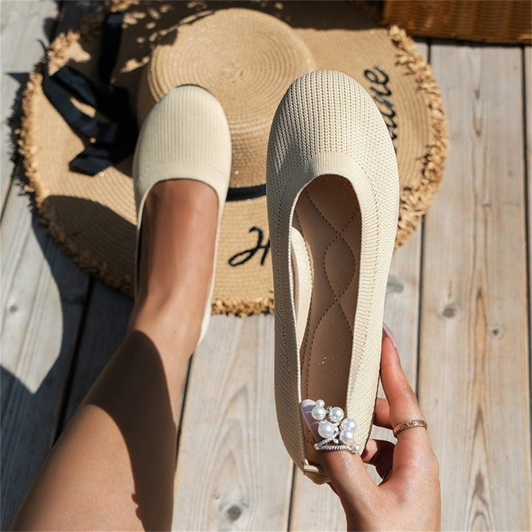 Zapatos planos ortopédicos elegantes para mujer, ideales primavera/verano, moda femenina.