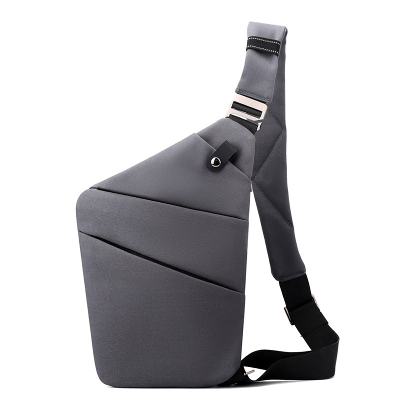 Bolso cruzado con sistema de seguridad, ideal para viajes urbanos con tranquilidad y estilo.