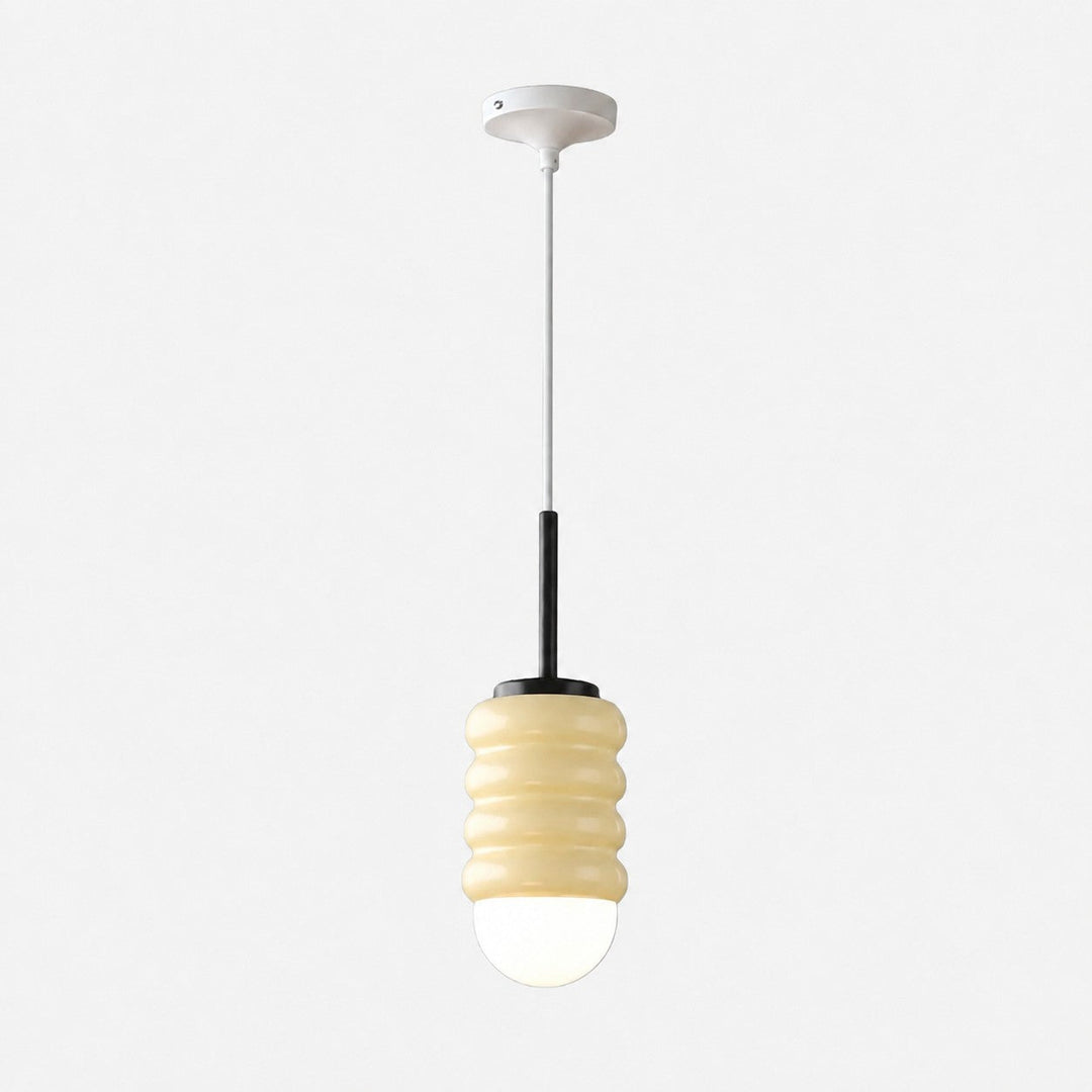 Lámpara colgante de hierro negro acanalado, estilo nórdico para ambientes minimalistas.