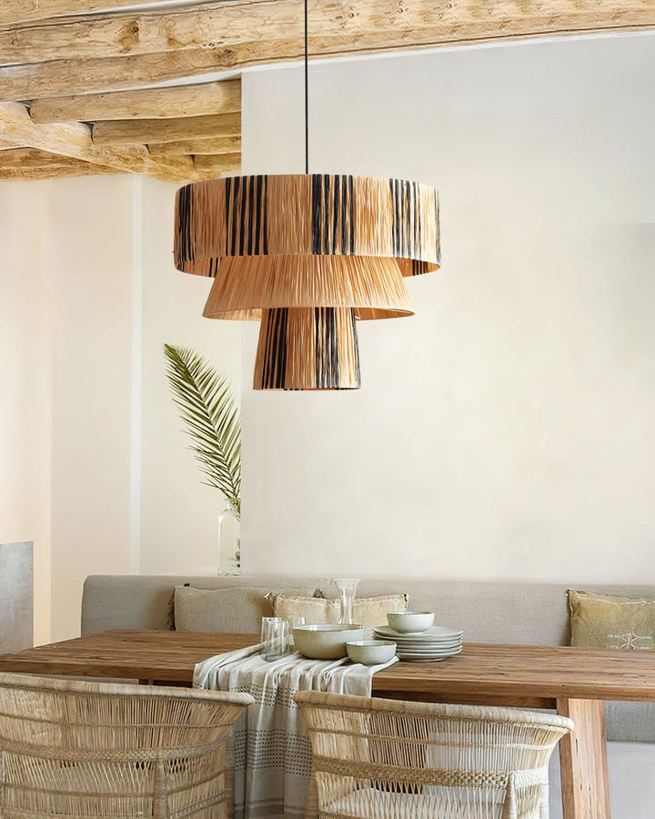 Lámpara artesanal de rafia y tejido natural, estilo moderno para decoración interior.