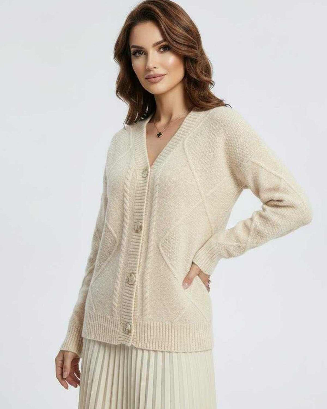 Cardigan abrigador celeste para mujer, manga larga, cuello V, estilo elegante y moderno.