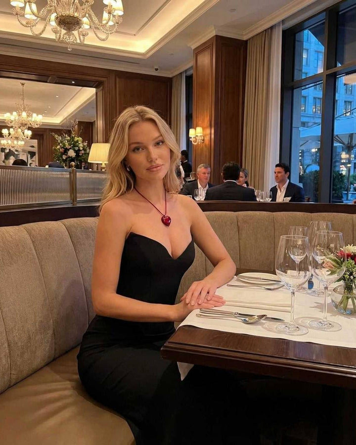 Vestido maxi elegante para mujer, la elección perfecta para moda noche y ocasiones formales con estilo.
