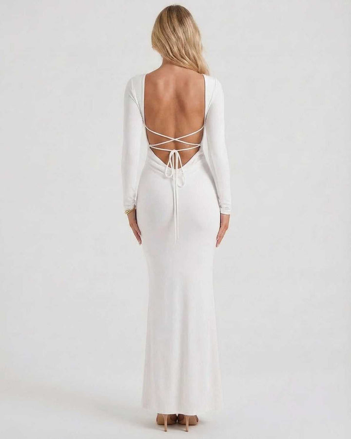 Vestido largo blanco elegante para mujer, perfecto para fiestas y eventos formales, con sofisticada espalda descubierta.