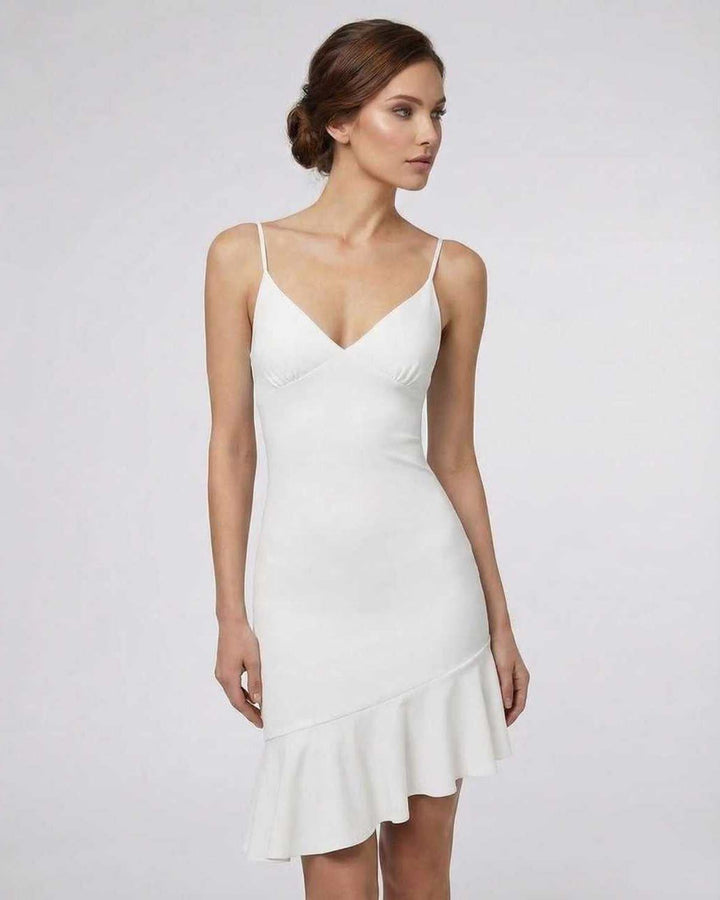 Vestido mini de verano celeste A-line con volantes, perfecto para una fiesta chic o evento especial.