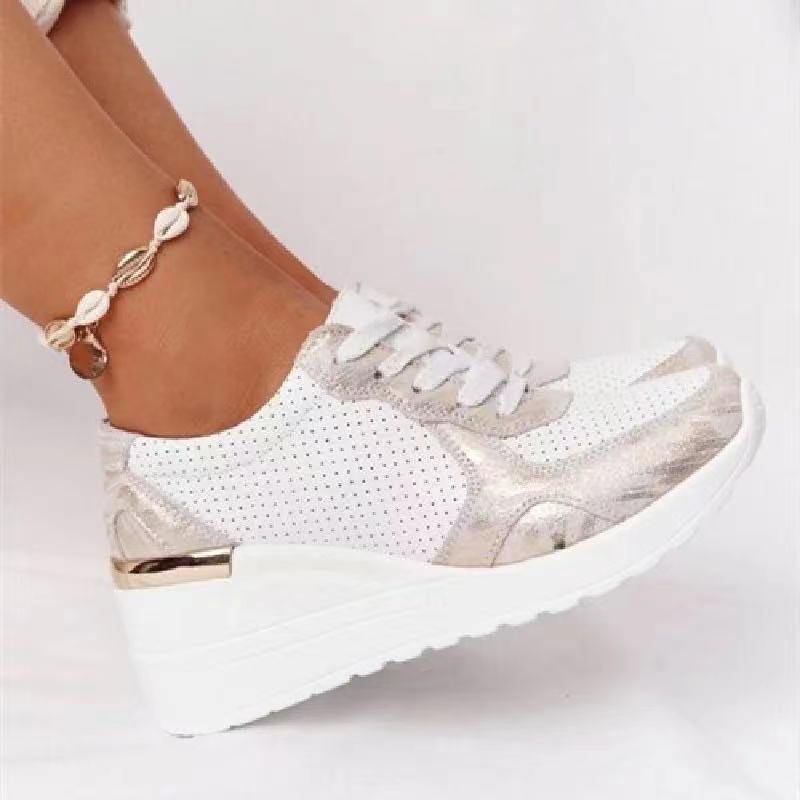 Zapatillas mujer ligeras y transpirables, ideales para mantener tus pies frescos y cómodos este verano.