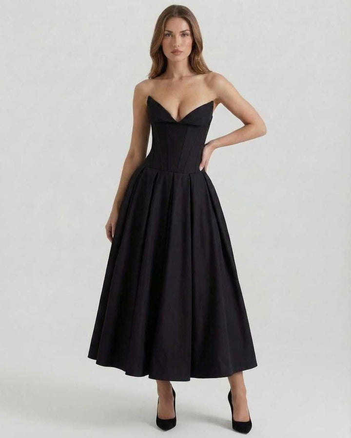 Elegante vestido midi negro sin tirantes Cleo para mujer, con silueta A, opción sofisticada para cualquier ocasión.
