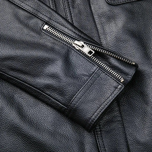 Chaqueta de hombre MACKSTON piel sintética. Ideal para otoño/primavera, estilo atemporal biker y confort masculino.