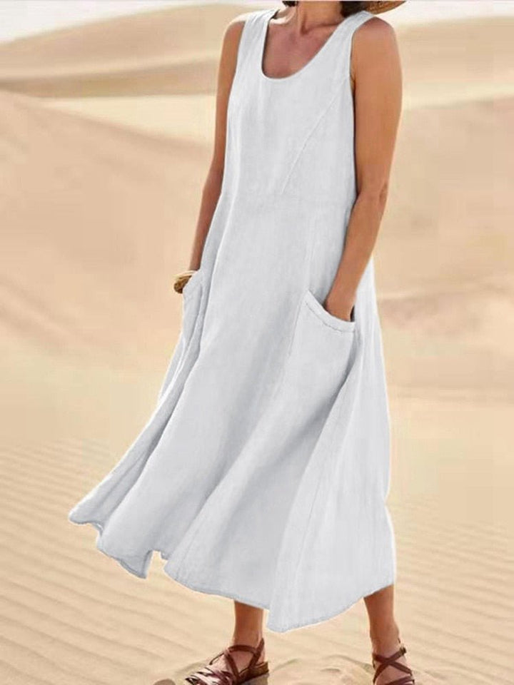 Vestido de verano corto para mujer, diseño moderno en algodón ligero y fresco. Ropa de moda casual.