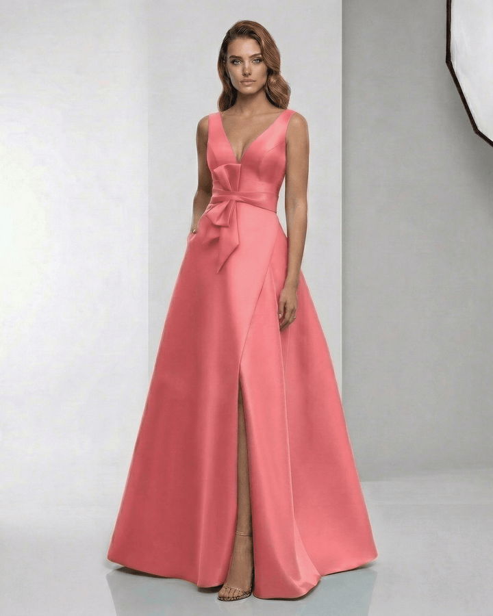 Vestido maxi de noche blanco elegante para mujer, corte A-line, escote V. Ideal fiesta y gala.