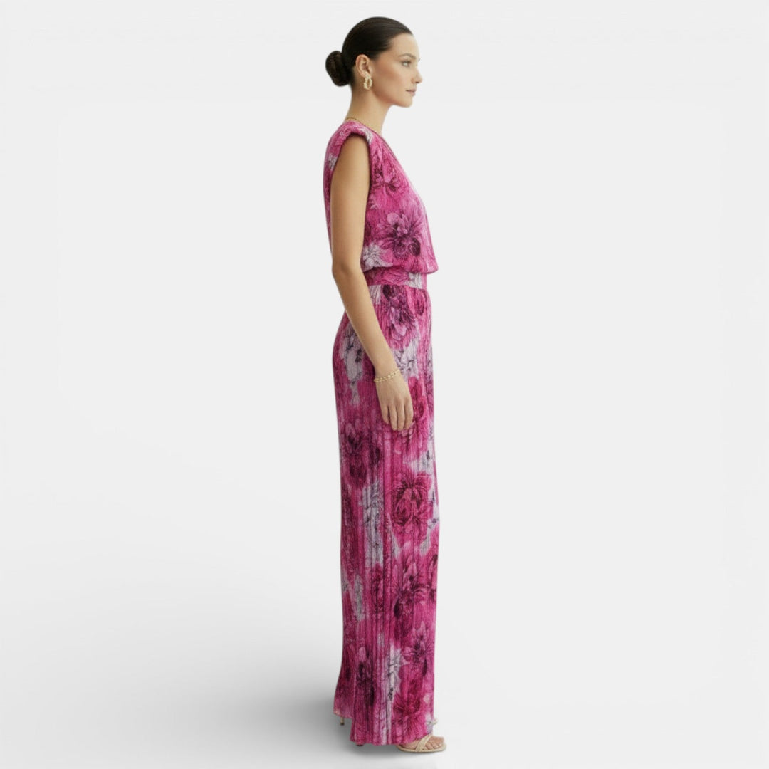 Elegante conjunto de mujer sin mangas y pantalón wide leg, ideal para la oficina o look casual.