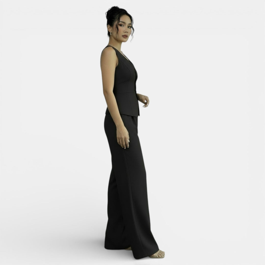 Conjunto de primavera rosa de chaleco y pantalón tiro alto, estilo elegante para mujer moderna.