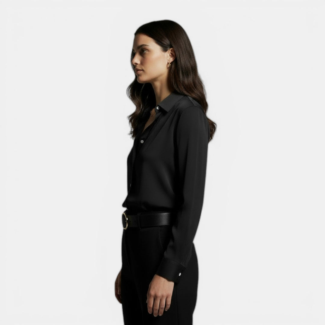 Blusa holgada de mujer, cómoda y elegante, con solapa y botones, perfecta para moda femenina.
