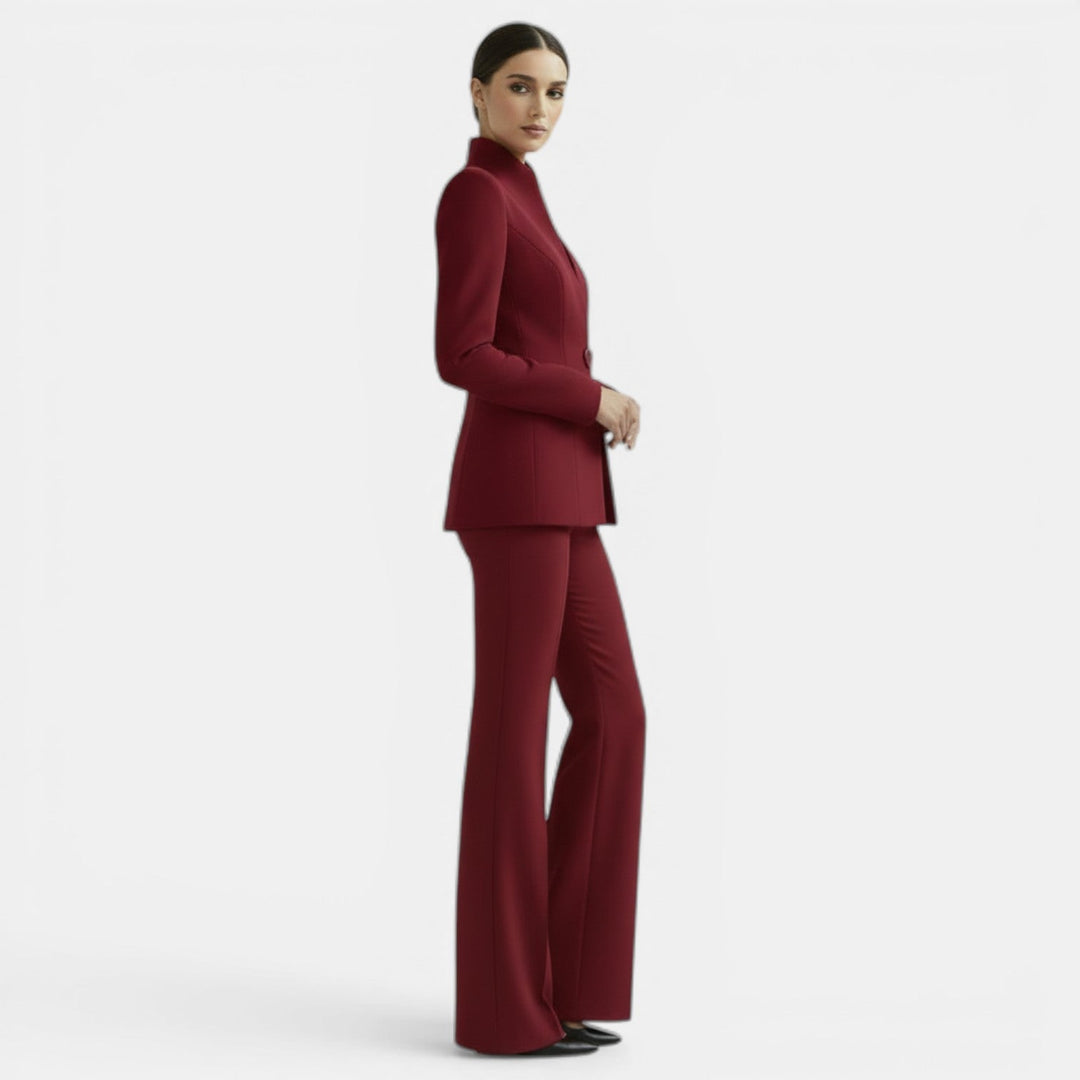 Chaqueta y pantalón para mujer, elegante y versátil para cualquier ocasión formal.