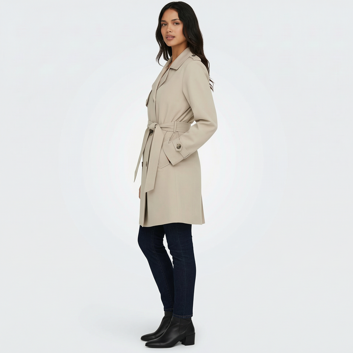 Abrigo de entretiempo para mujer: gabardina midi elegante con doble botonadura, estilo moderno y chic.
