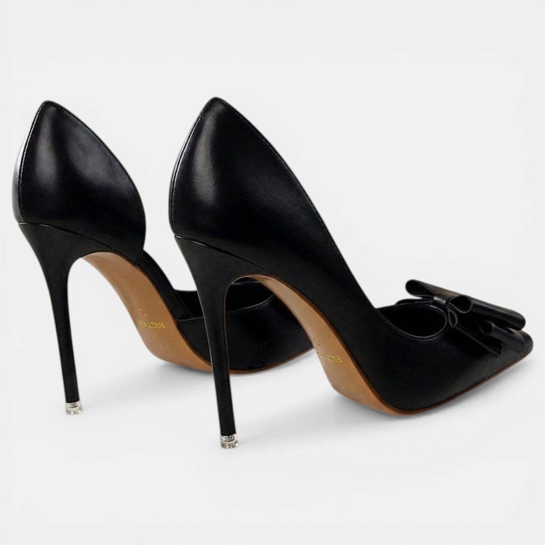 Zapatos de tacón cómodos con diseño de punta fina y laterales abiertos para mujer.
