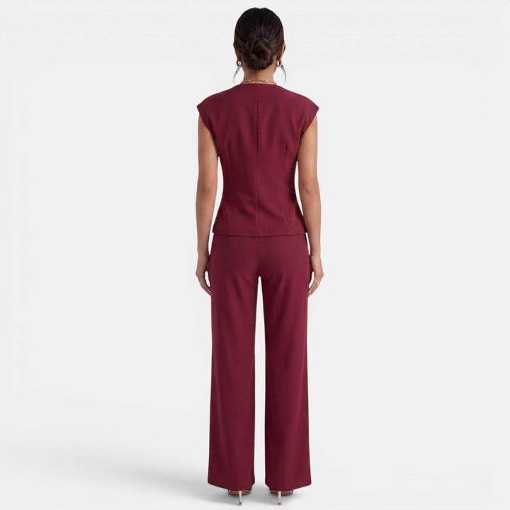 Conjunto de blazer y pantalón ancho para mujer. Estilo formal y cómodo para la oficina o eventos.