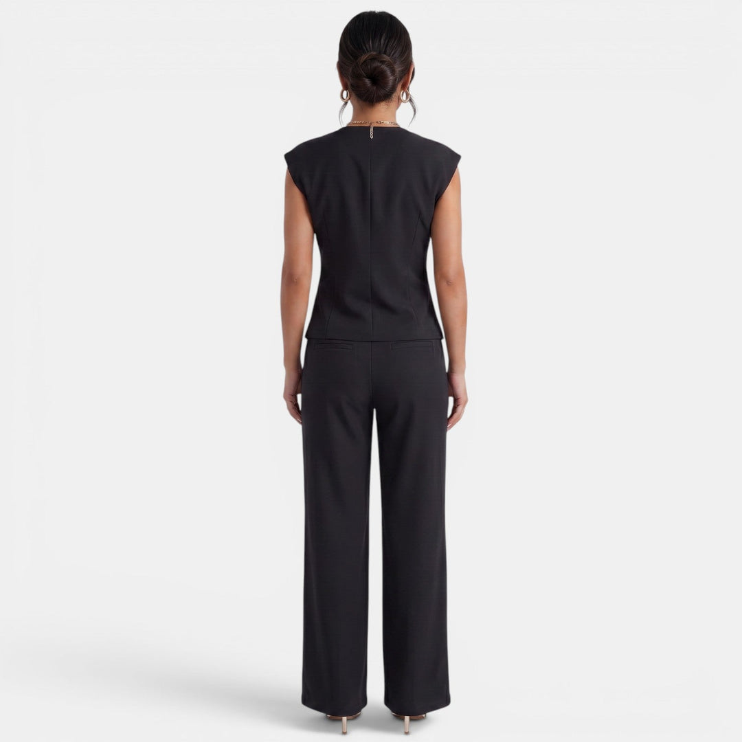 Conjunto de mujer moderno: blazer y pantalón ancho. Ideal para oficina o eventos elegantes y versátiles.
