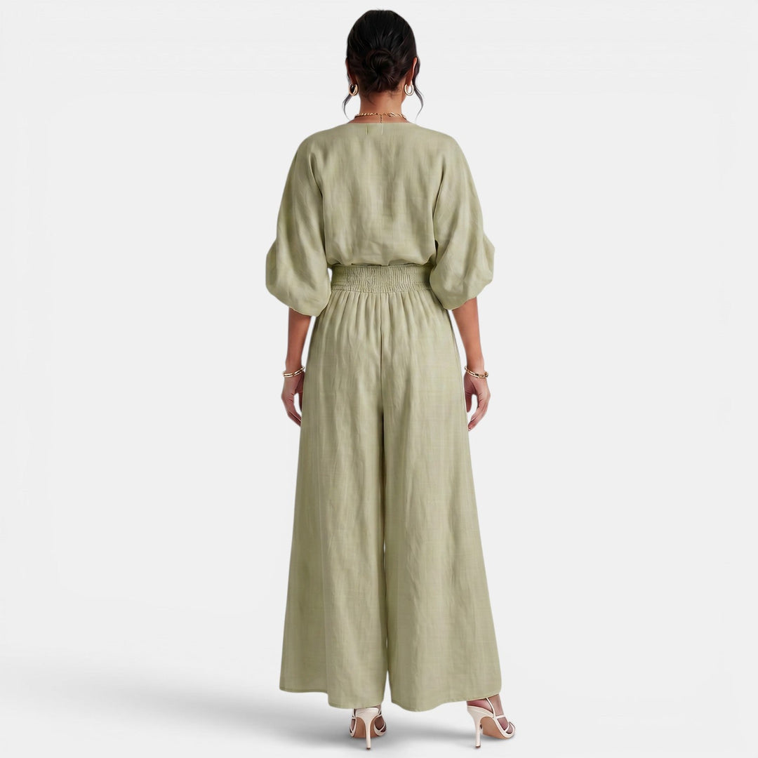 Top Bardot hombros descubiertos y pantalón fluido, conjunto mujer moderno y cómodo.