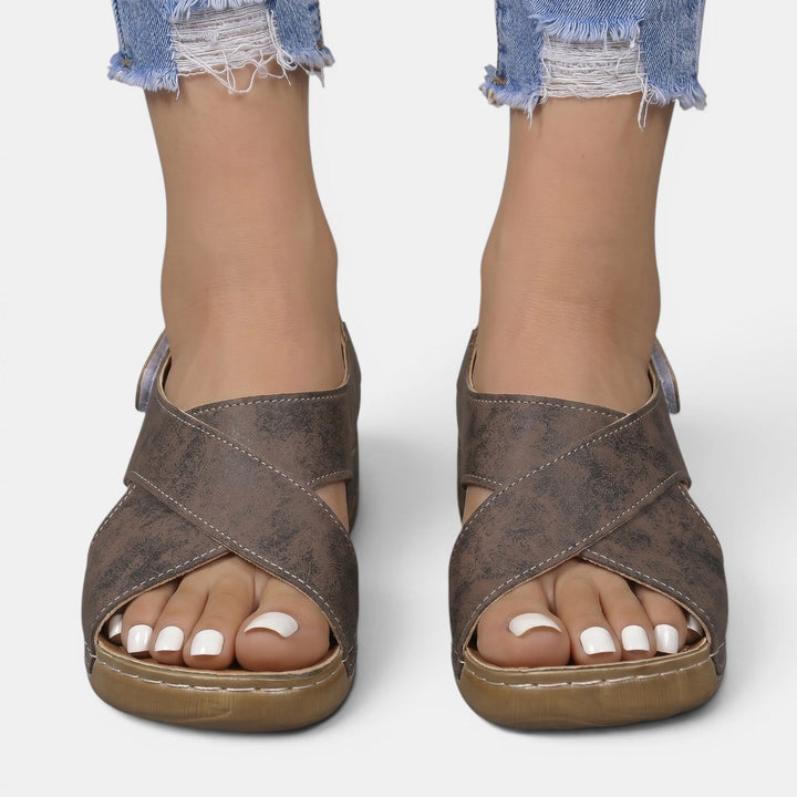 Sandalias de cuña para mujer, súper cómodas y ligeras, ideales para largos días de verano.