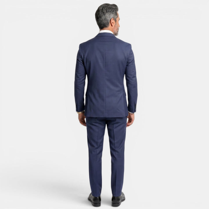 Traje gris formal de hombre para boda, diseño moderno. Perfecto para eventos, fiestas y negocios.