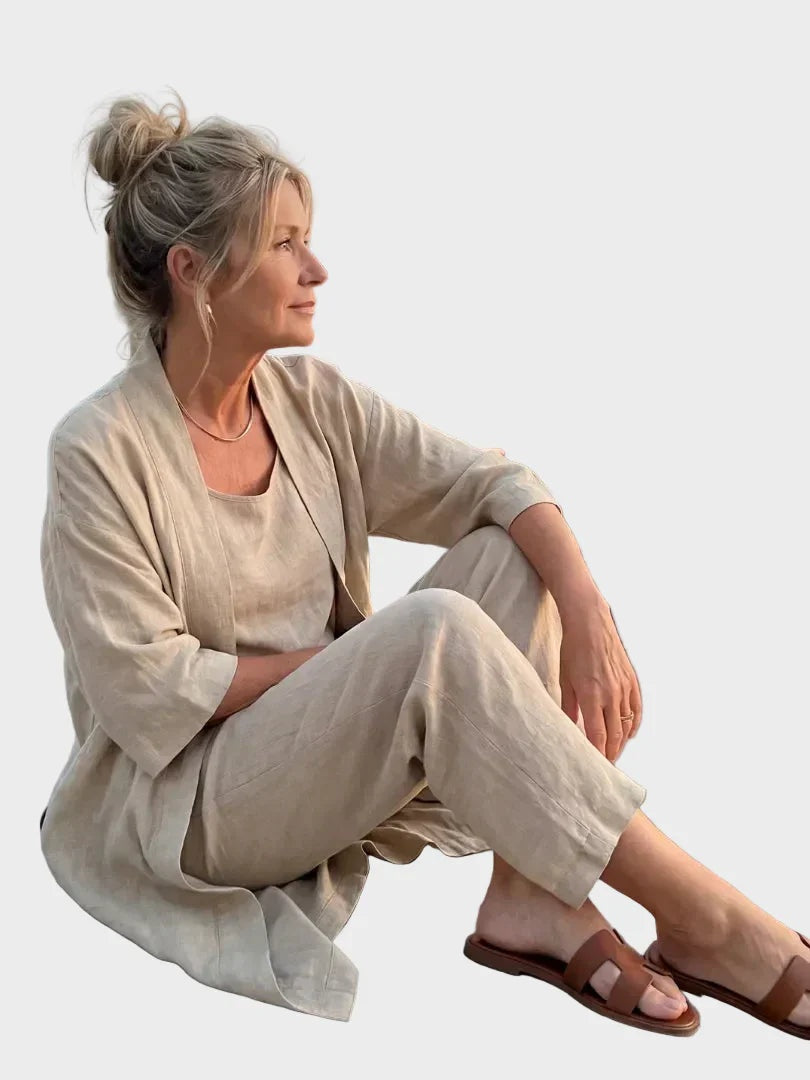 Traje de lino mujer: conjunto de tres piezas para un estilo sofisticado y casual de verano.