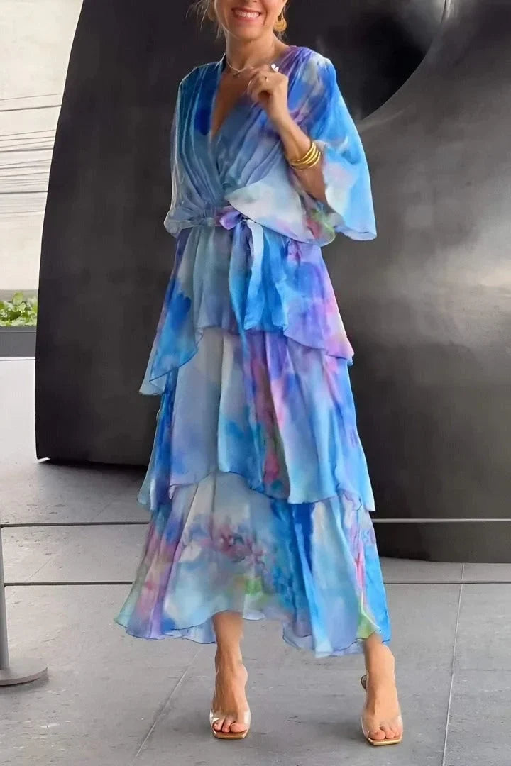 Túnica de gasa ligera para mujer, diseño fluido y cómodo. Moda femenina para verano o primavera.