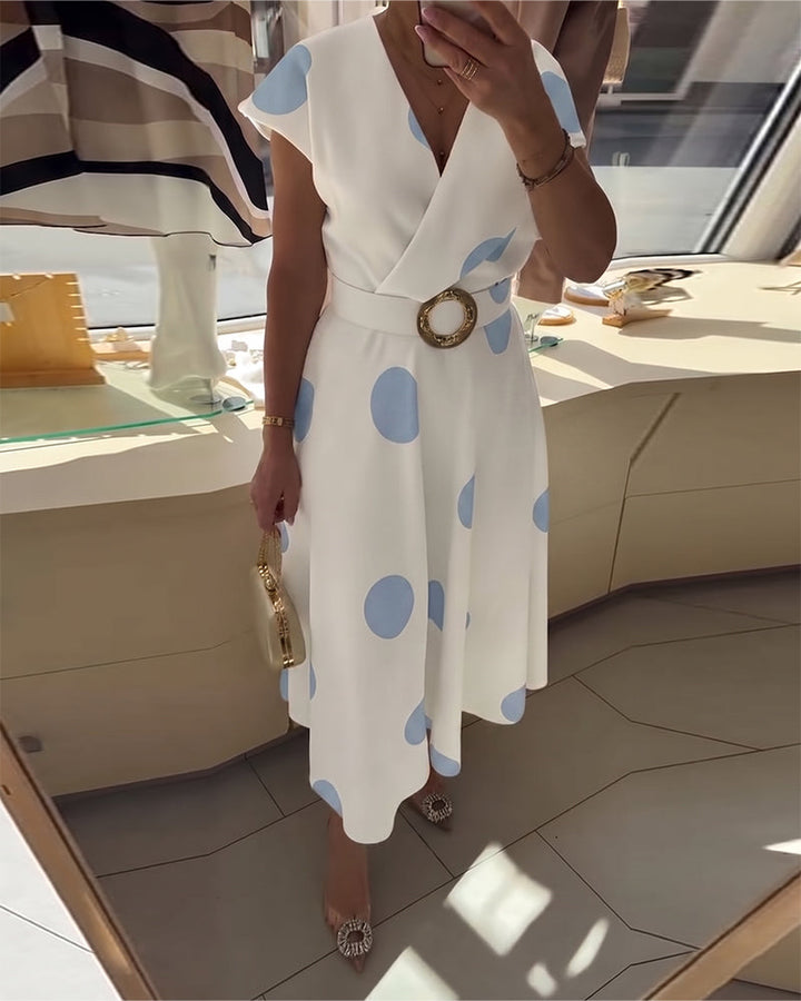 Vestido chic midi de lunares para mujer, escote en V. Estilo veraniego, perfecto para eventos.