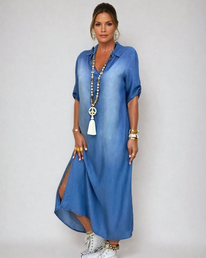 Vestido camisero largo de mujer, efecto vaquero, con cuello V y aberturas laterales. Ideal para moda casual de verano.