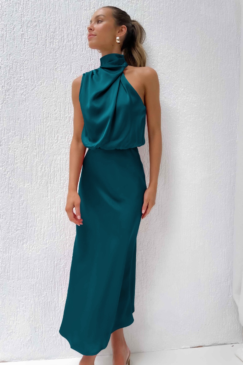 Elegante vestido para mujer con hombros descubiertos, cuello alto, perfecto para cualquier celebración.