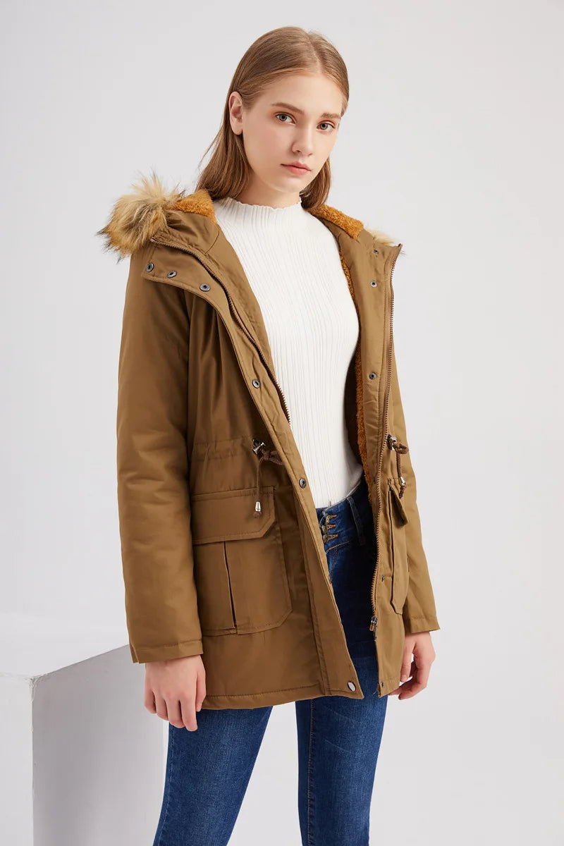Parka de invierno con capucha para mujer, estilo casual y elegante. Ideal para el frío.