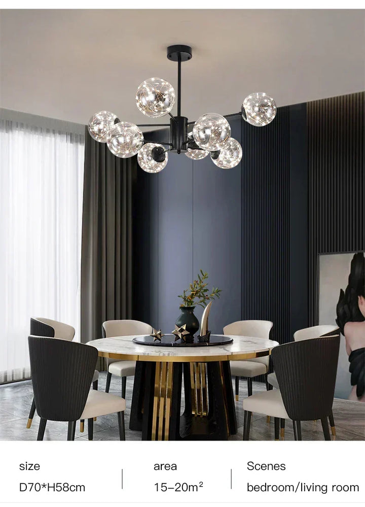 Lámpara de techo moderna con globos, en acabado dorado. Luz ambiental para un espacio chic.
