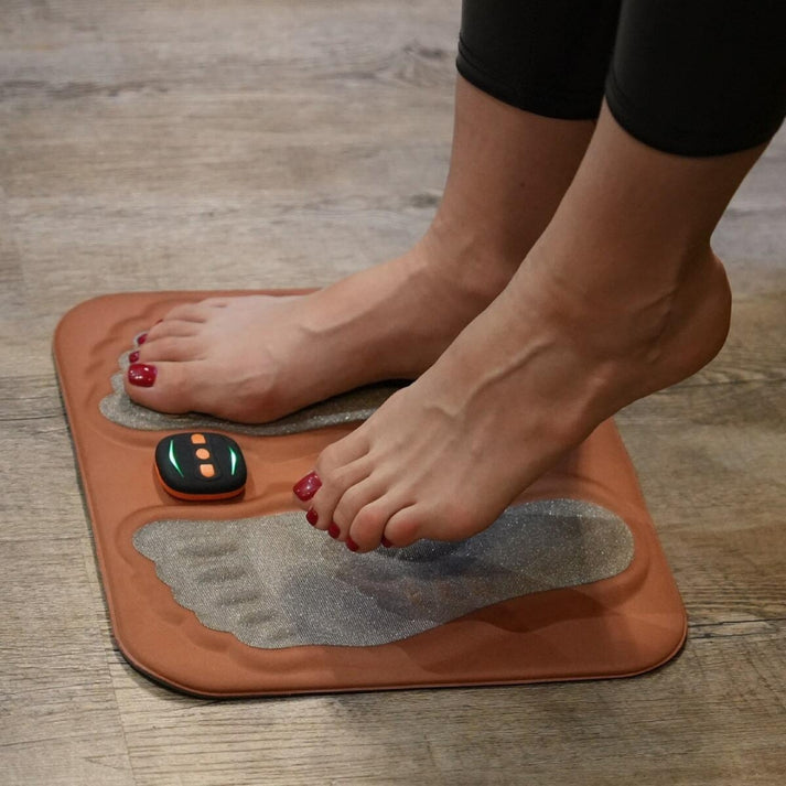 Estimulador eléctrico para alivio de neuropatía en pies y mejora de la circulación podal. Terapia NMES.