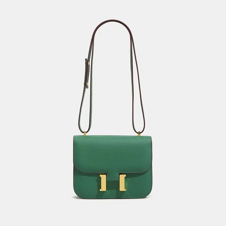 Elegante bolso de hombro ligero de poliéster para mujer, perfecto para el verano.
